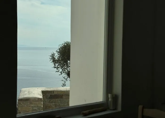 Villa Petra Aprovaton